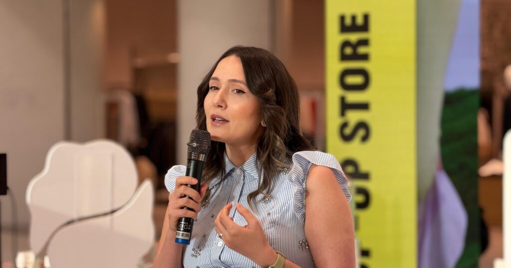 Dr. Cătălina Voinea vorbește despre tratamentul acneei la evenimentul Sole din Promenada Craiova
